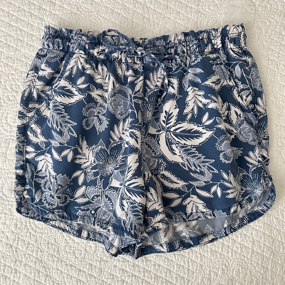 AE Tropical Floral Pull On Shorts High Waist Blue Vacay